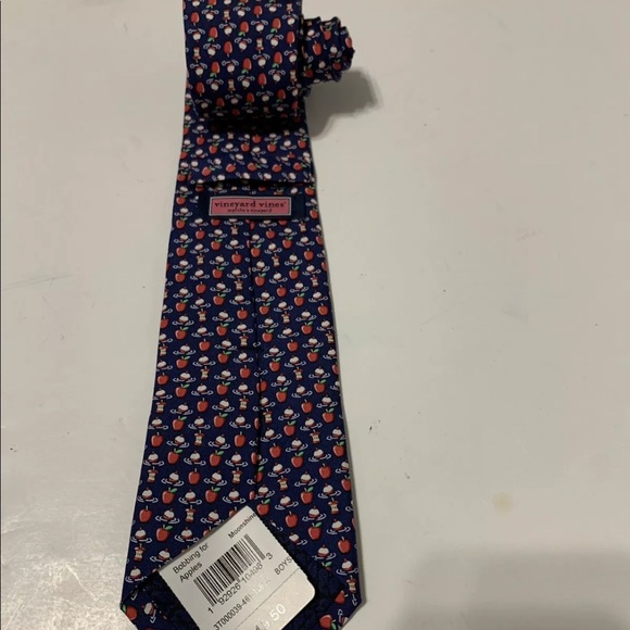 Vineyard Vines Bobbing For Apples Silk Boys Tie - Picture 2 of 8